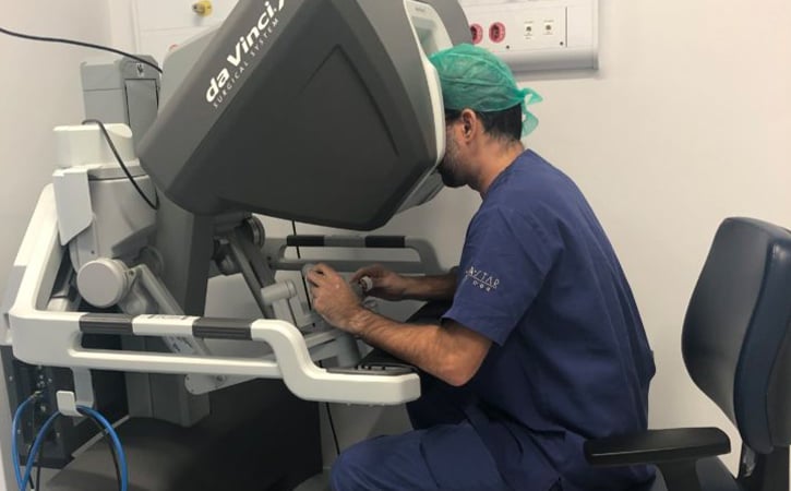 Lumenis-Gynecology-News-Page-Combining-Robotic-Surgery-CO2-Laser-for-Optimal-Results-725x450